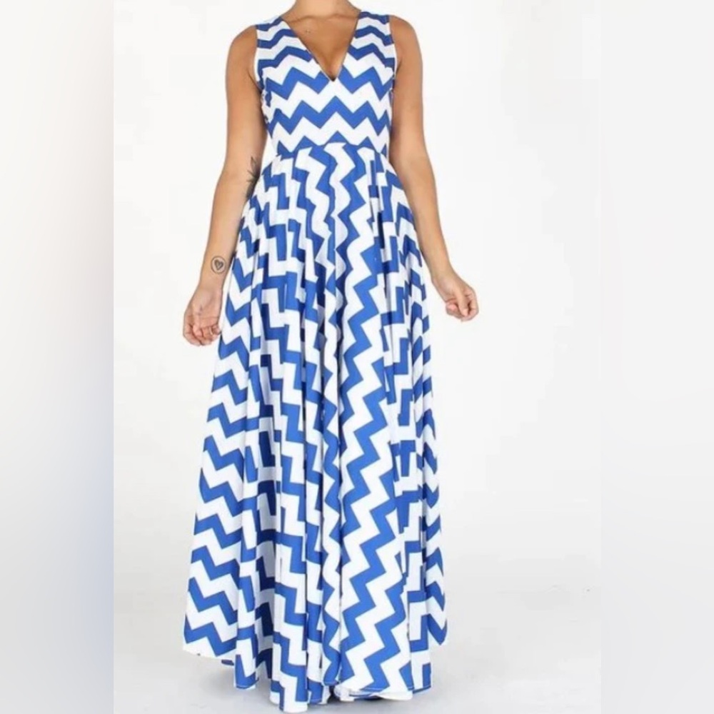 🔥🔥Beach Bluee Maxi🔥🔥 - Picture 4 of 5